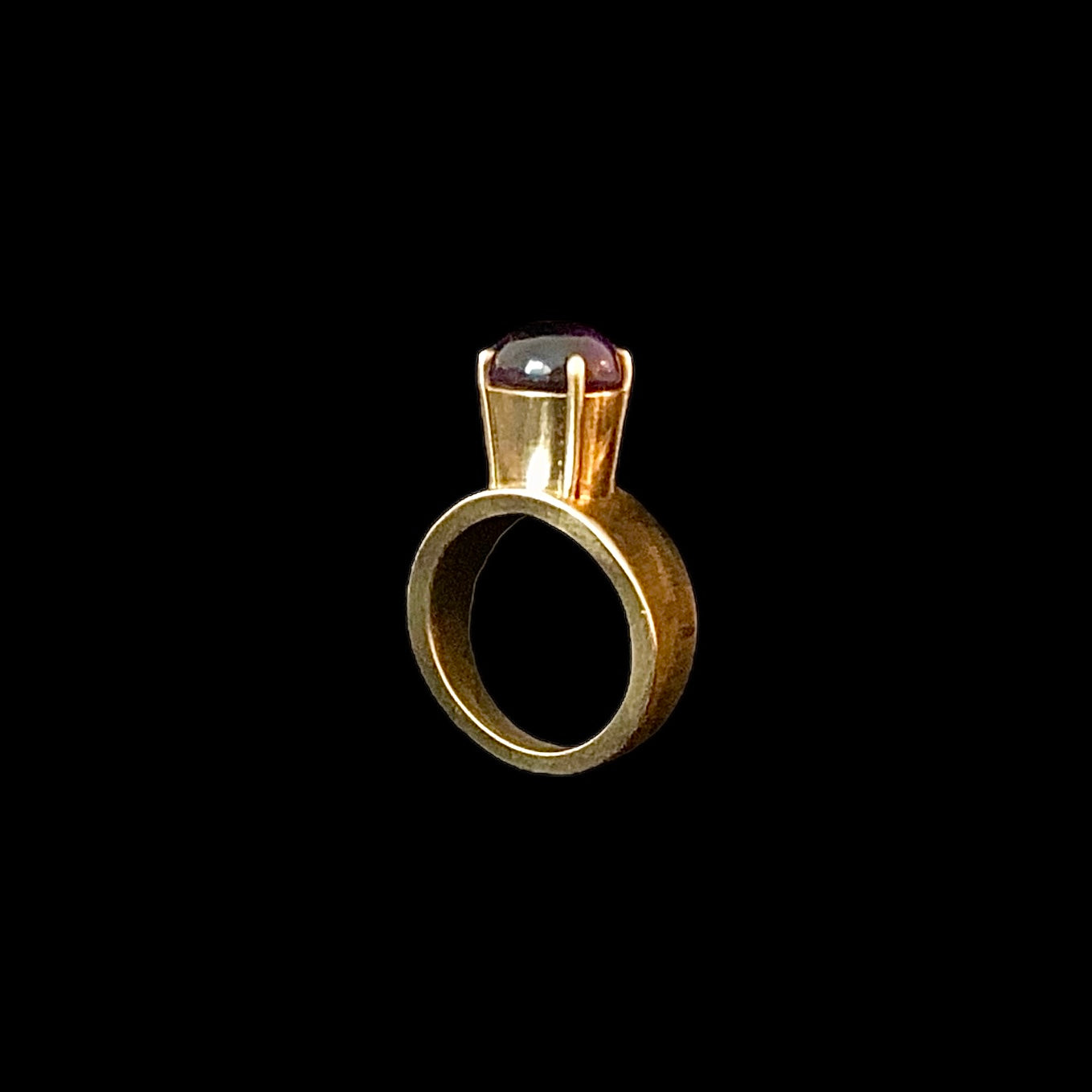 Pedestal Brass Ring