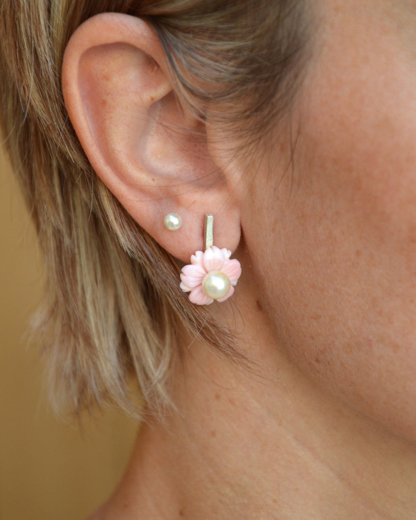 Fiori coral earrings